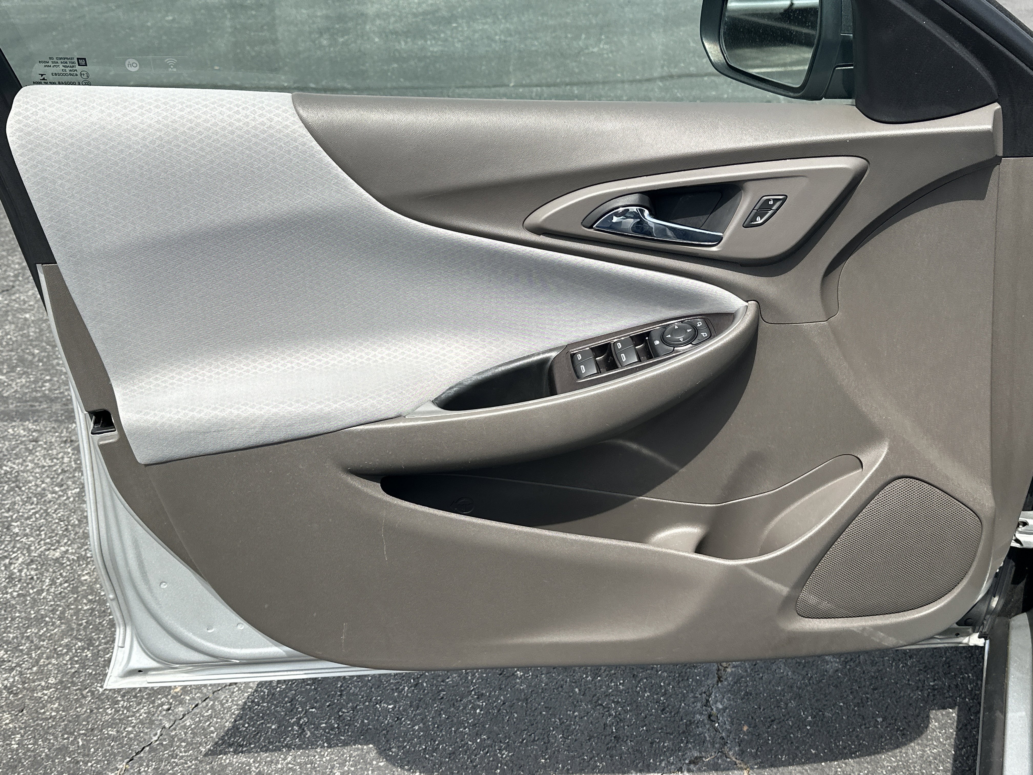 Used 2018 Chevrolet Malibu LS image 12