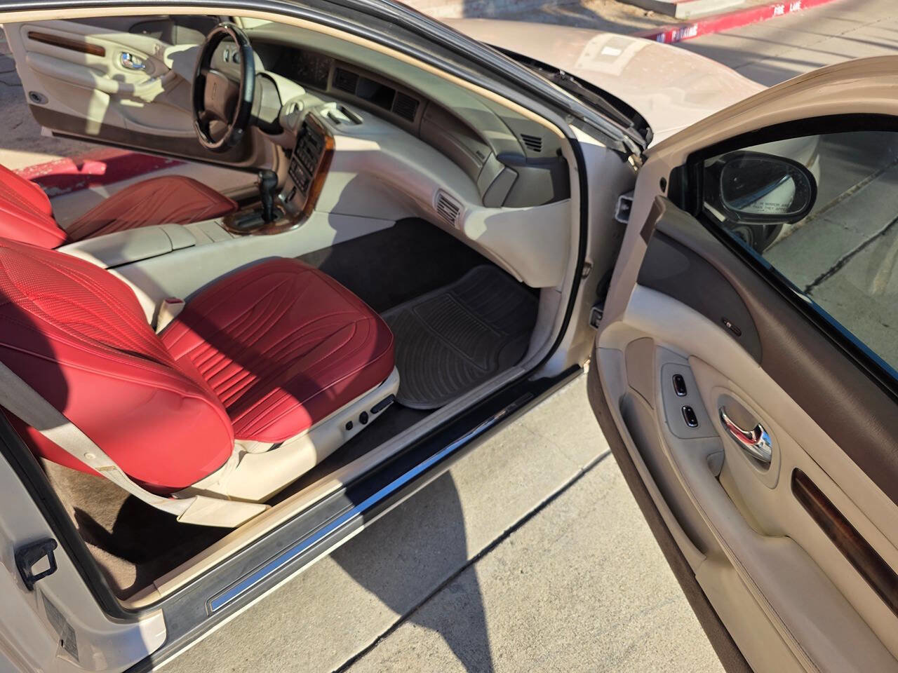 Used 1998 Lincoln Mark VIII LSC image 10