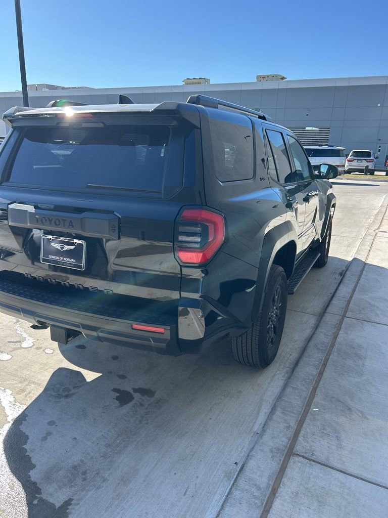 Used 2025 Toyota 4Runner SR5 image 4