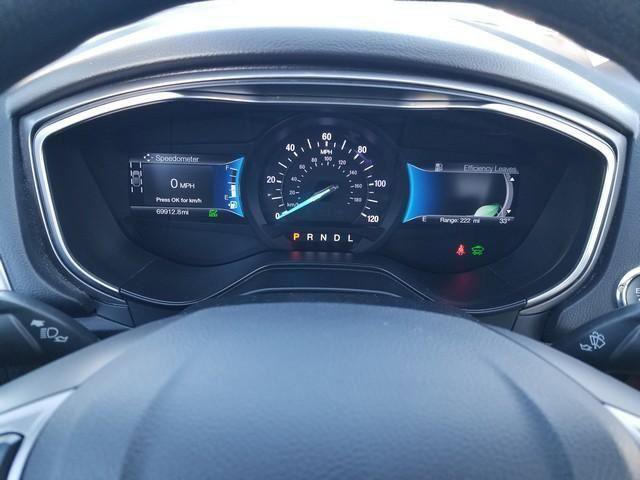 Used 2019 Ford Fusion SE image 24