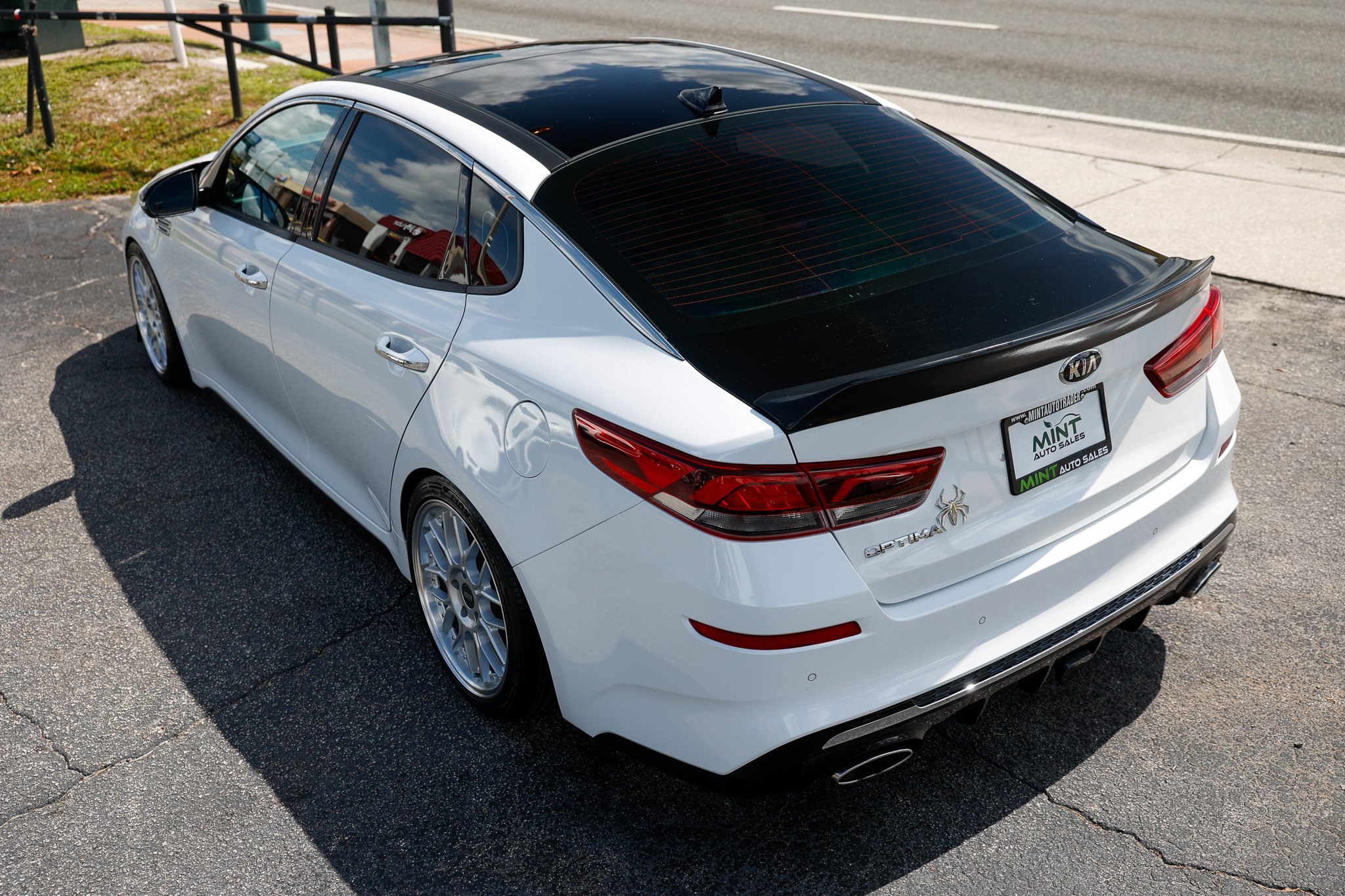 Used 2020 Kia Optima SE FWD image 8