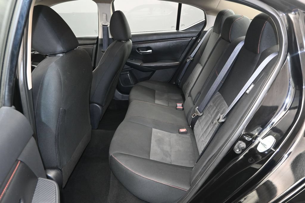 Used 2025 Nissan Sentra SR w/ Midnight Edition FWD image 12