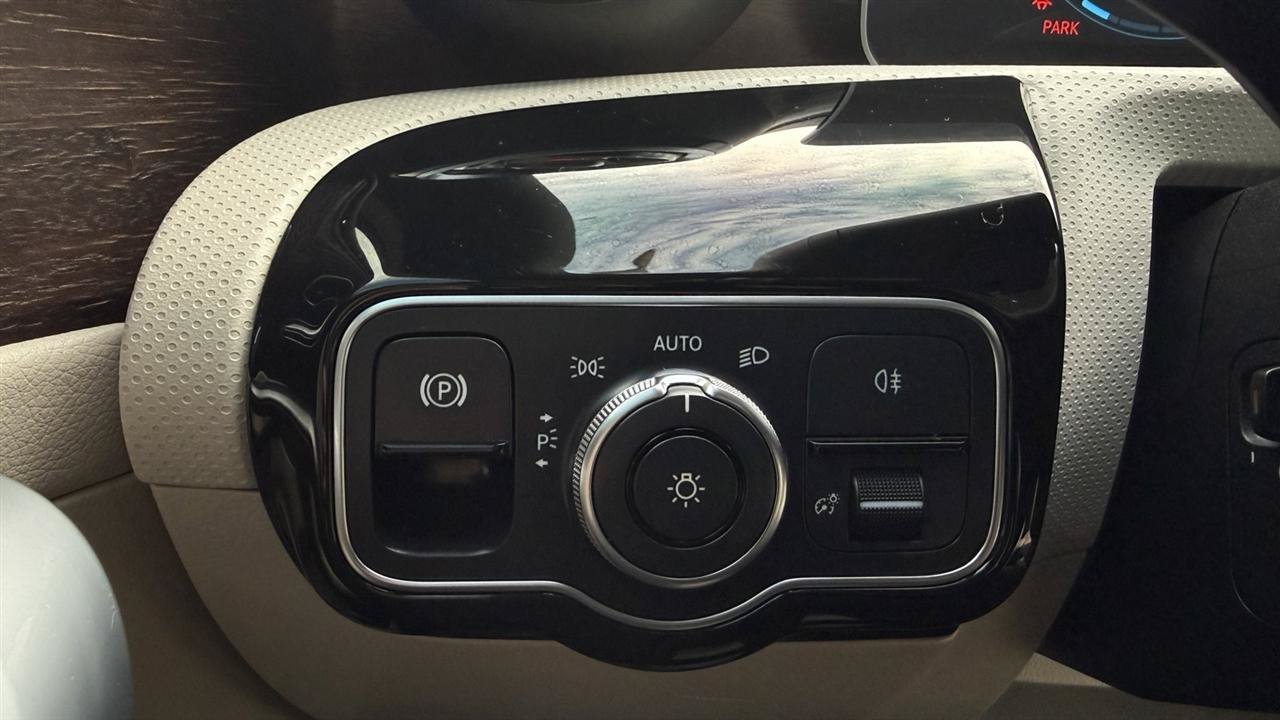 Used 2019 Mercedes-Benz A 220 4MATIC image 46