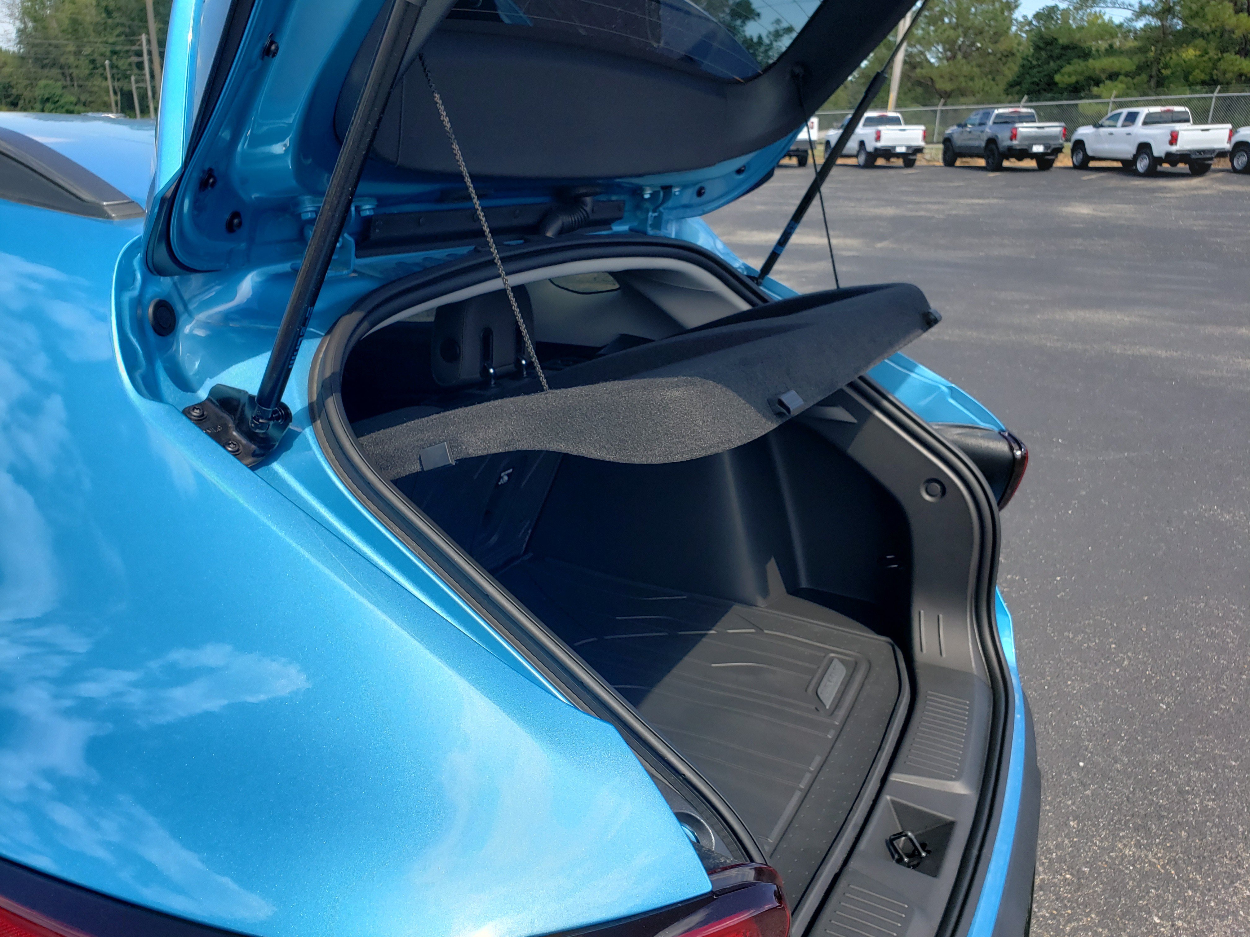 New 2026 Chevrolet Trax ACTIV w/ Sunroof Package FWD image 10