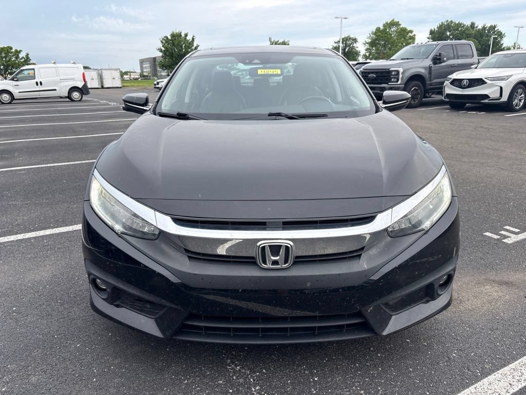 Used 2017 Honda Civic Touring image 2
