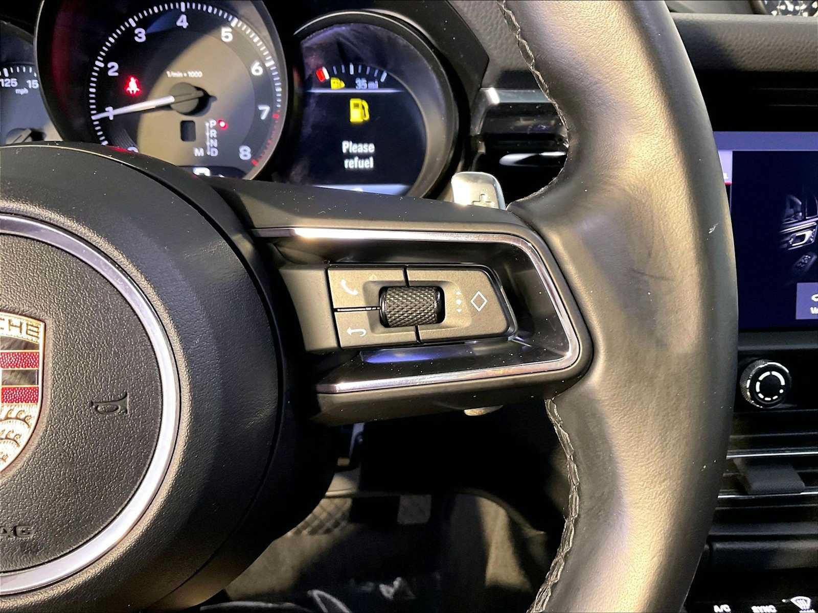 Certified 2023 Porsche Macan AWD/4WD image 28