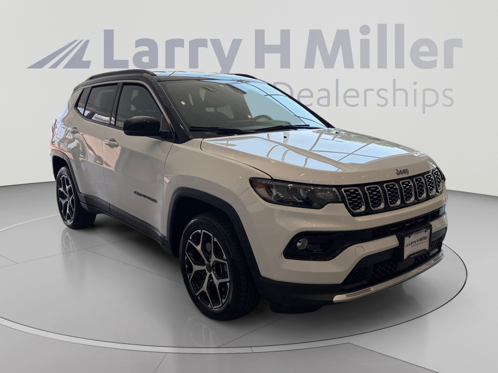 Used 2025 Jeep Compass Limited AWD/4WD image 7