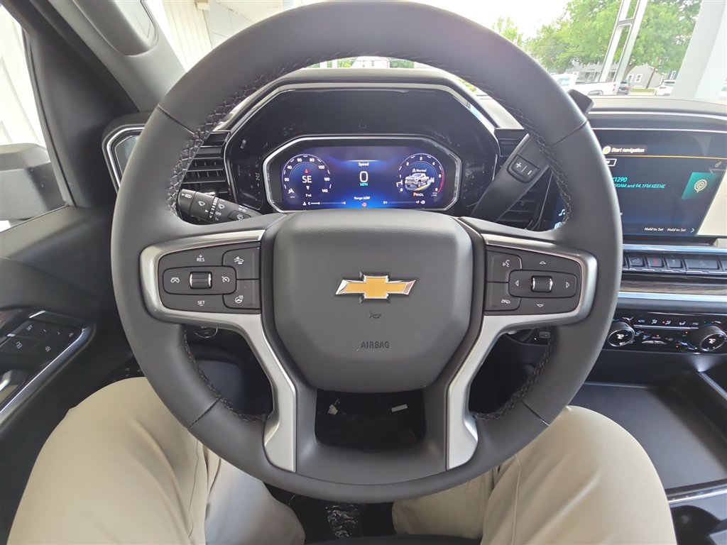 New 2026 Chevrolet Silverado 2500 LTZ w/ LTZ Convenience Package AWD/4WD image 11