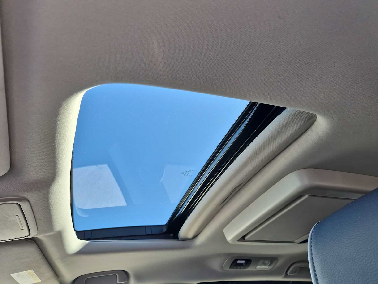 Certified 2025 Honda Odyssey Elite image 19