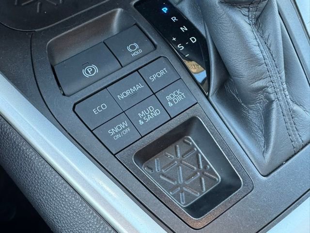Certified 2022 Toyota RAV4 XLE AWD/4WD image 15