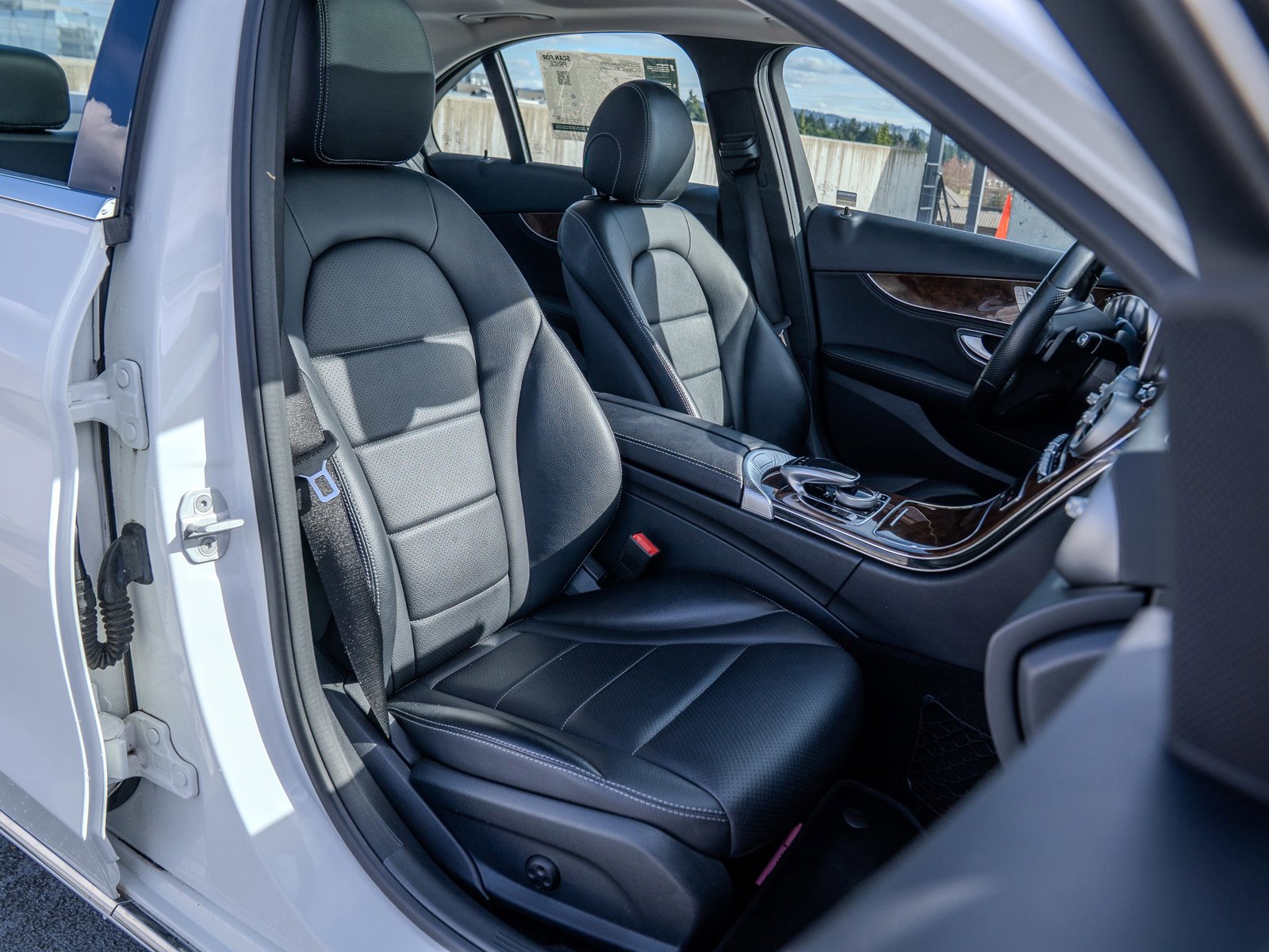 Used 2015 Mercedes-Benz C 300 4MATIC Sedan image 29