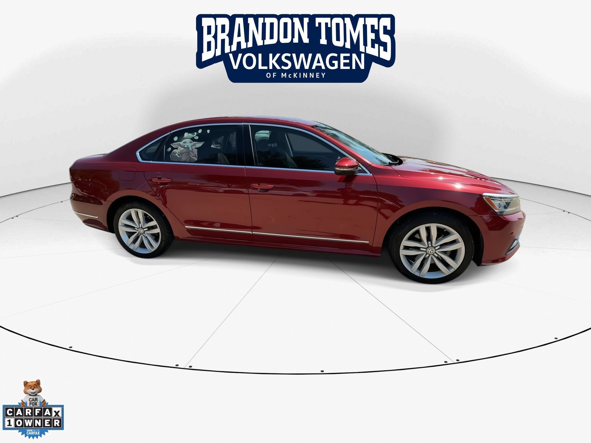 Used 2017 Volkswagen Passat 1.8T SEL Premium FWD image 2