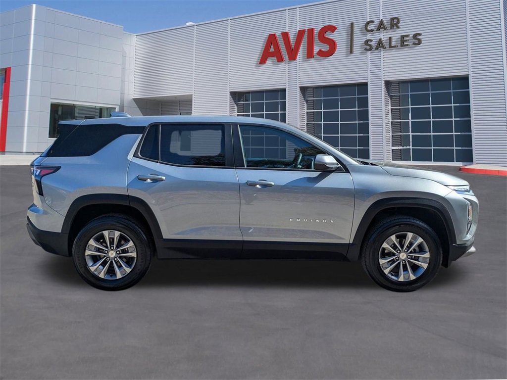 Used 2025 Chevrolet Equinox LT image 4