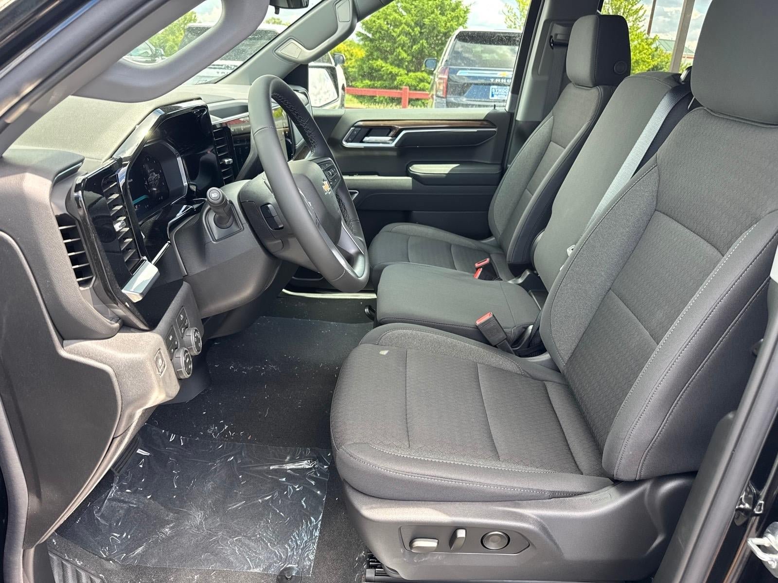 New 2026 Chevrolet Silverado 1500 LT AWD/4WD image 4