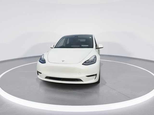 Used 2022 Tesla Model Y Long Range image 3