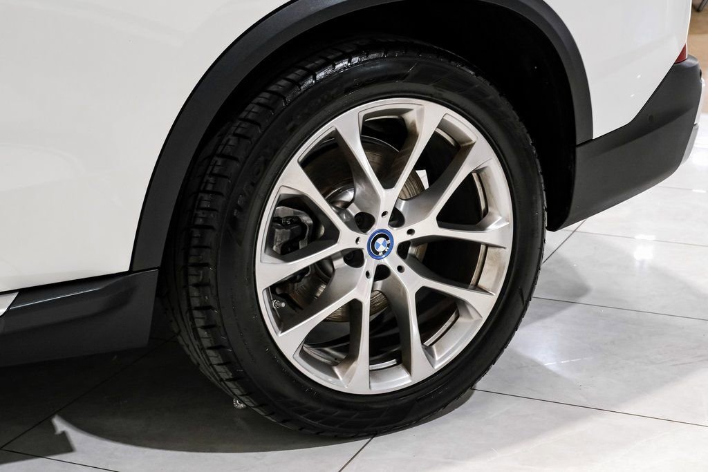 Used 2023 BMW X5 xDrive45e image 53