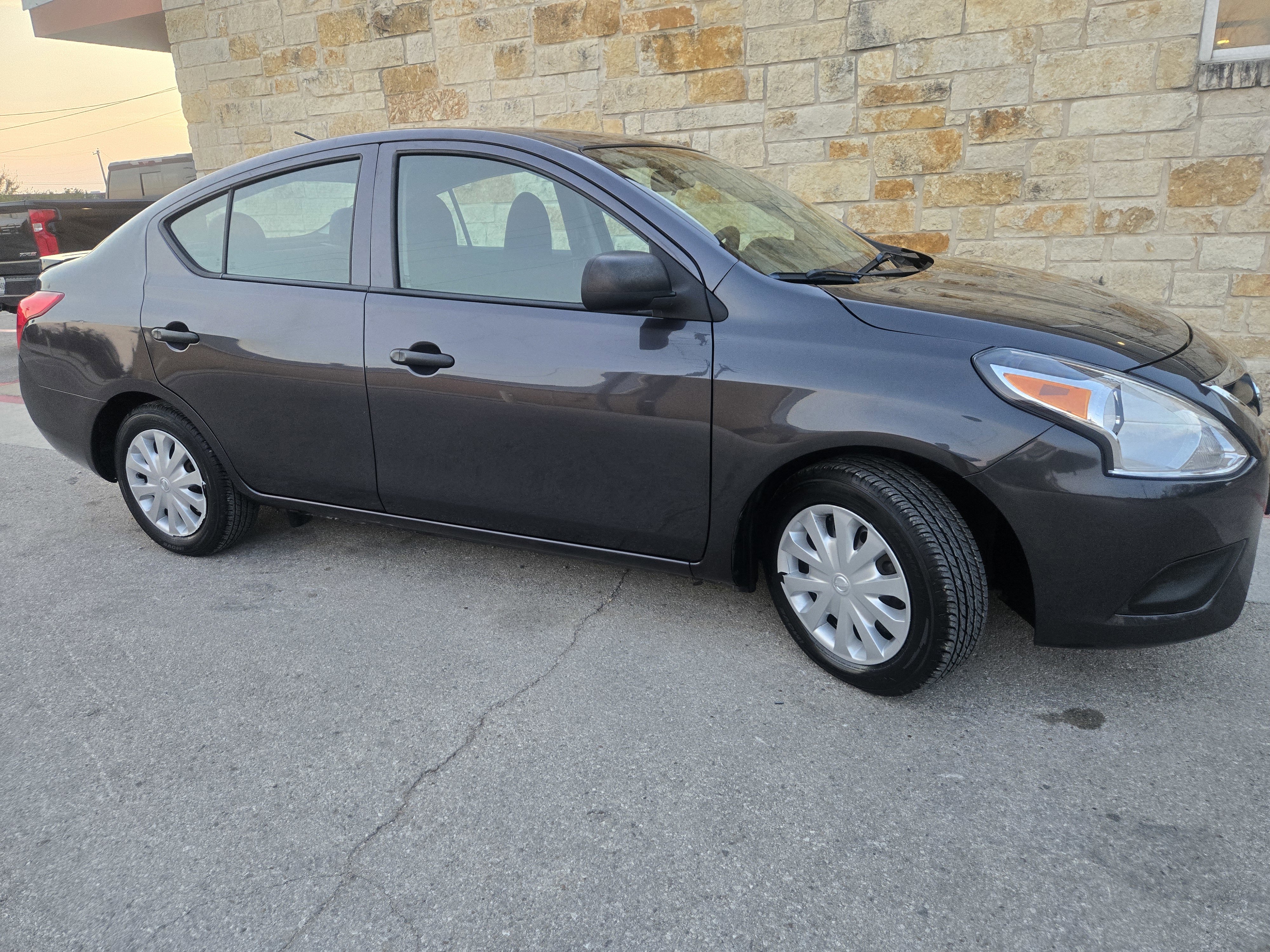 Used 2015 Nissan Versa S Plus image 18