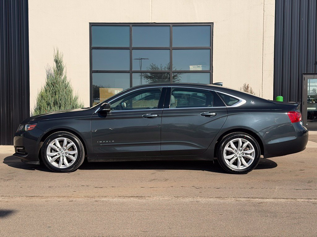 Used 2018 Chevrolet Impala LT w/ Sunroof and Spoiler Package FWD image 2