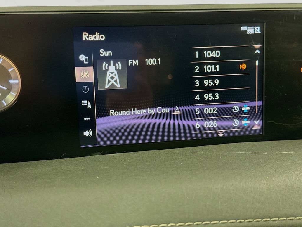 Used 2020 Lexus UX 200 w/ Premium Package FWD image 14