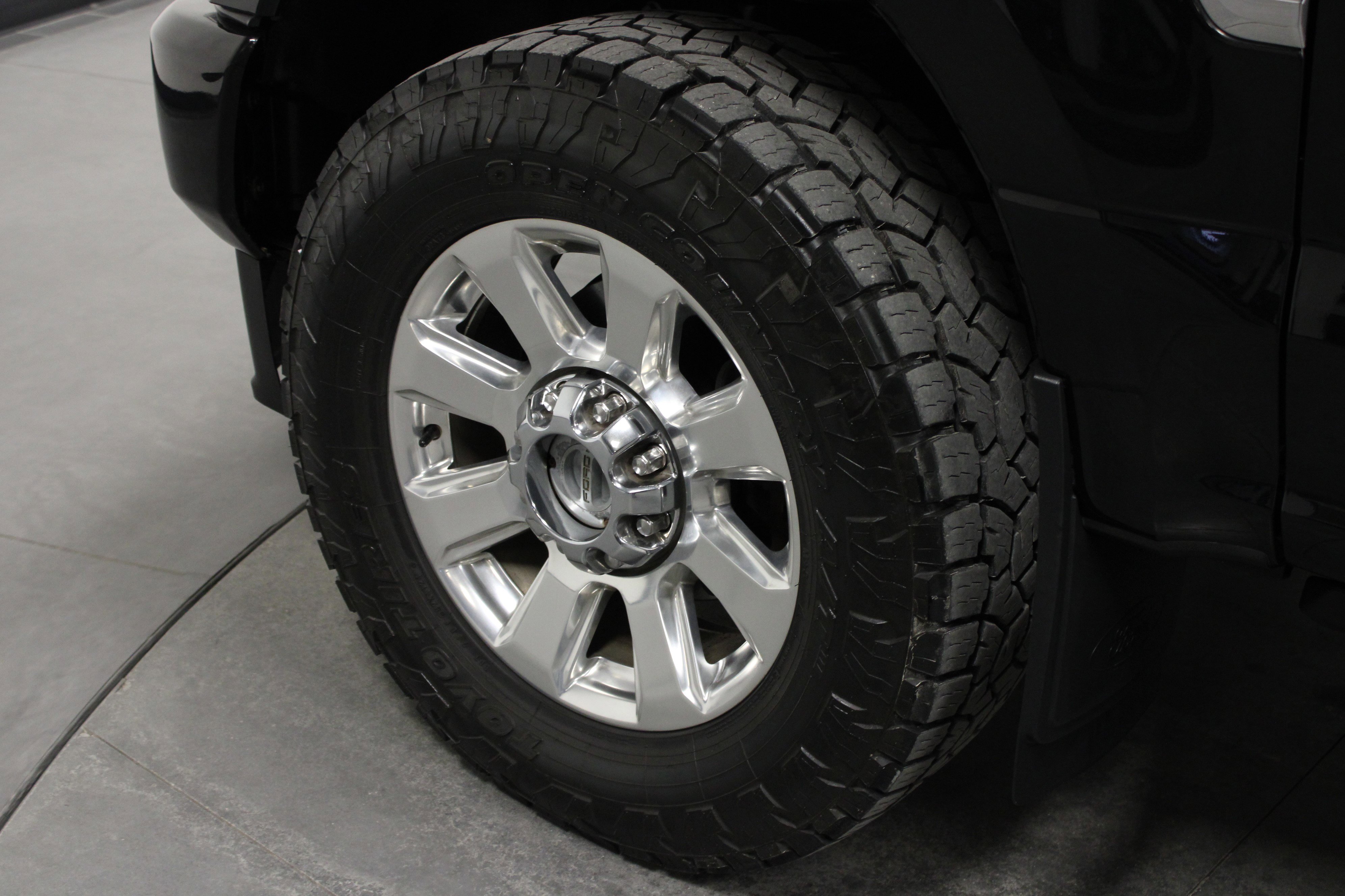 Used 2022 Ford F250 Platinum w/ FX4 Off-Road Package image 10