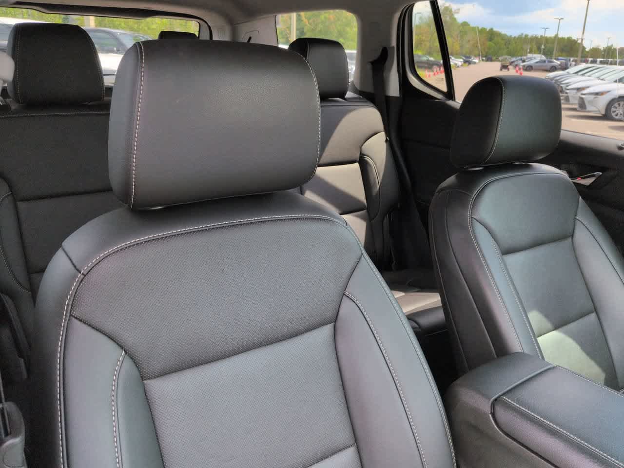 Used 2021 GMC Acadia SLT w/ Preferred Package AWD/4WD image 7
