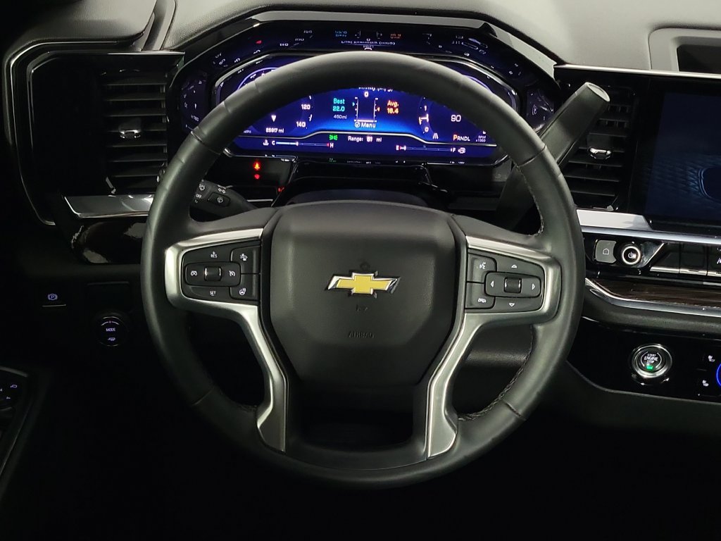 Used 2024 Chevrolet Silverado 1500 LT RWD image 12