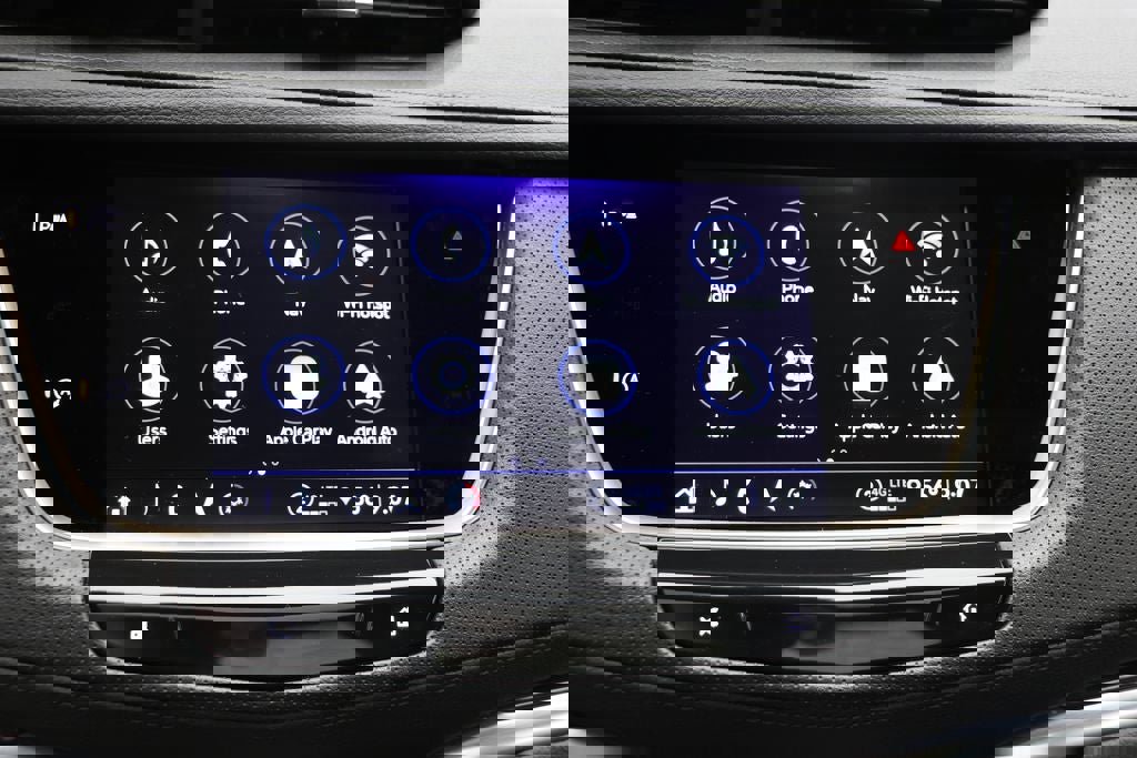 Used 2025 Cadillac XT5 Premium Luxury image 23