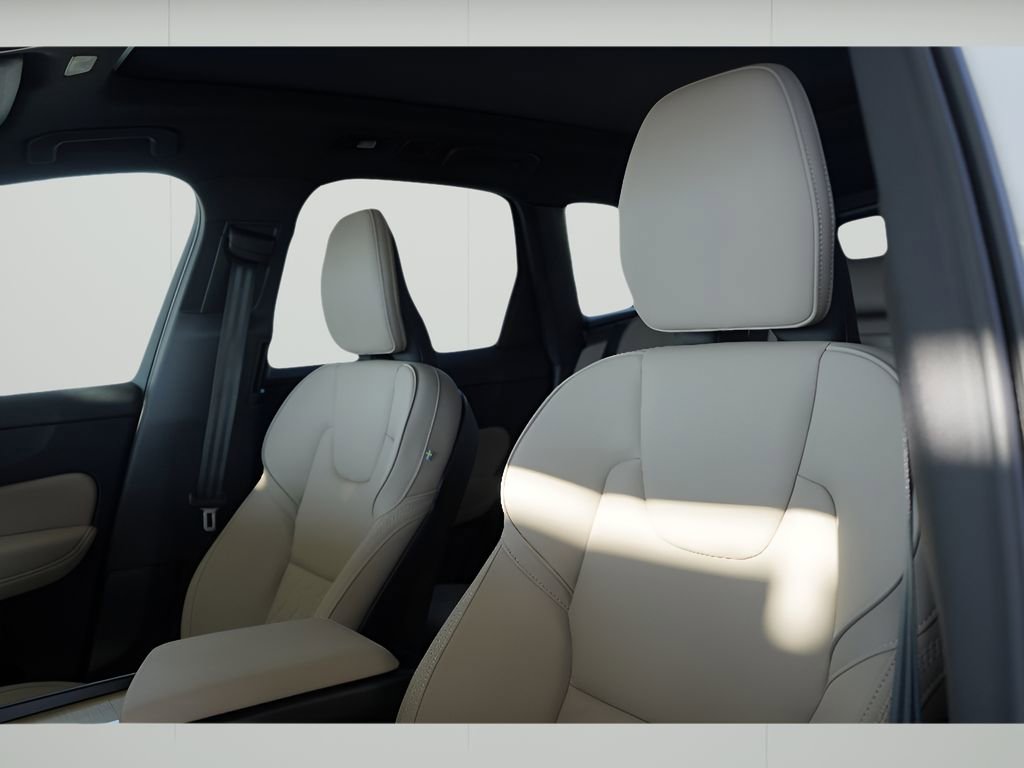 New 2026 Volvo XC60 B5 Plus w/ Climate Package PRO AWD/4WD image 19
