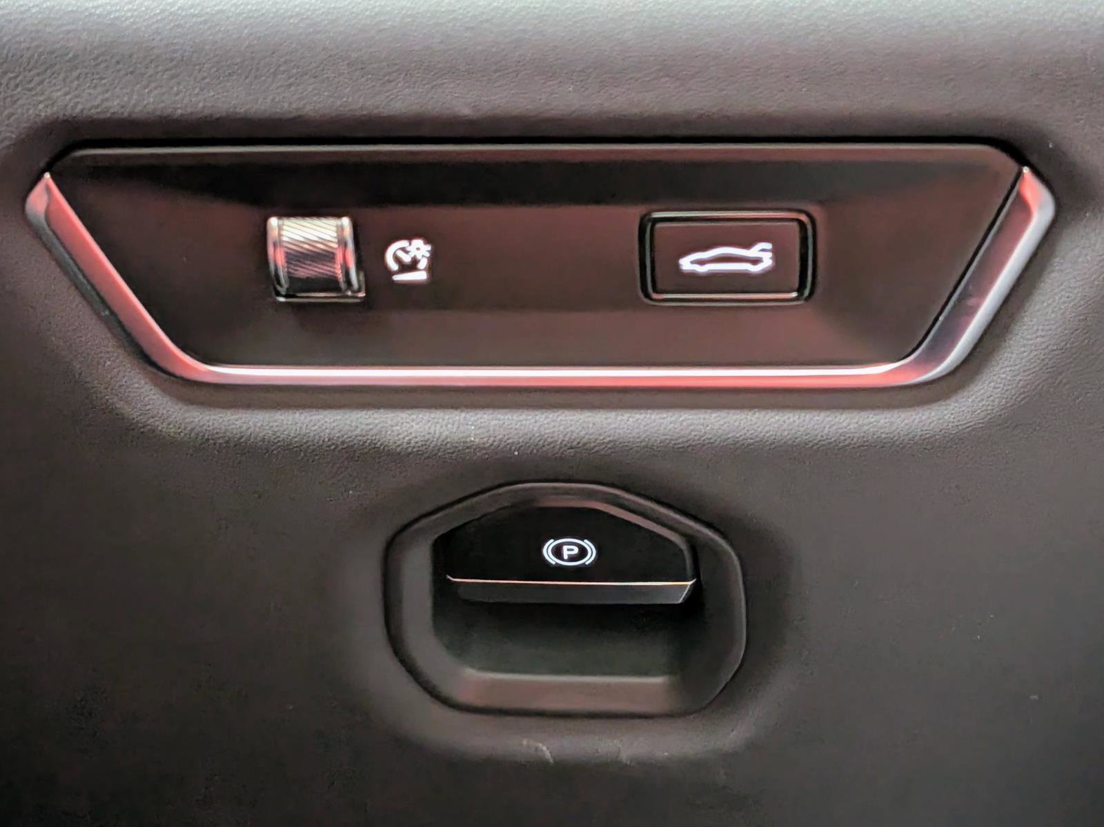 Used 2024 Lotus Emira First Edition image 33