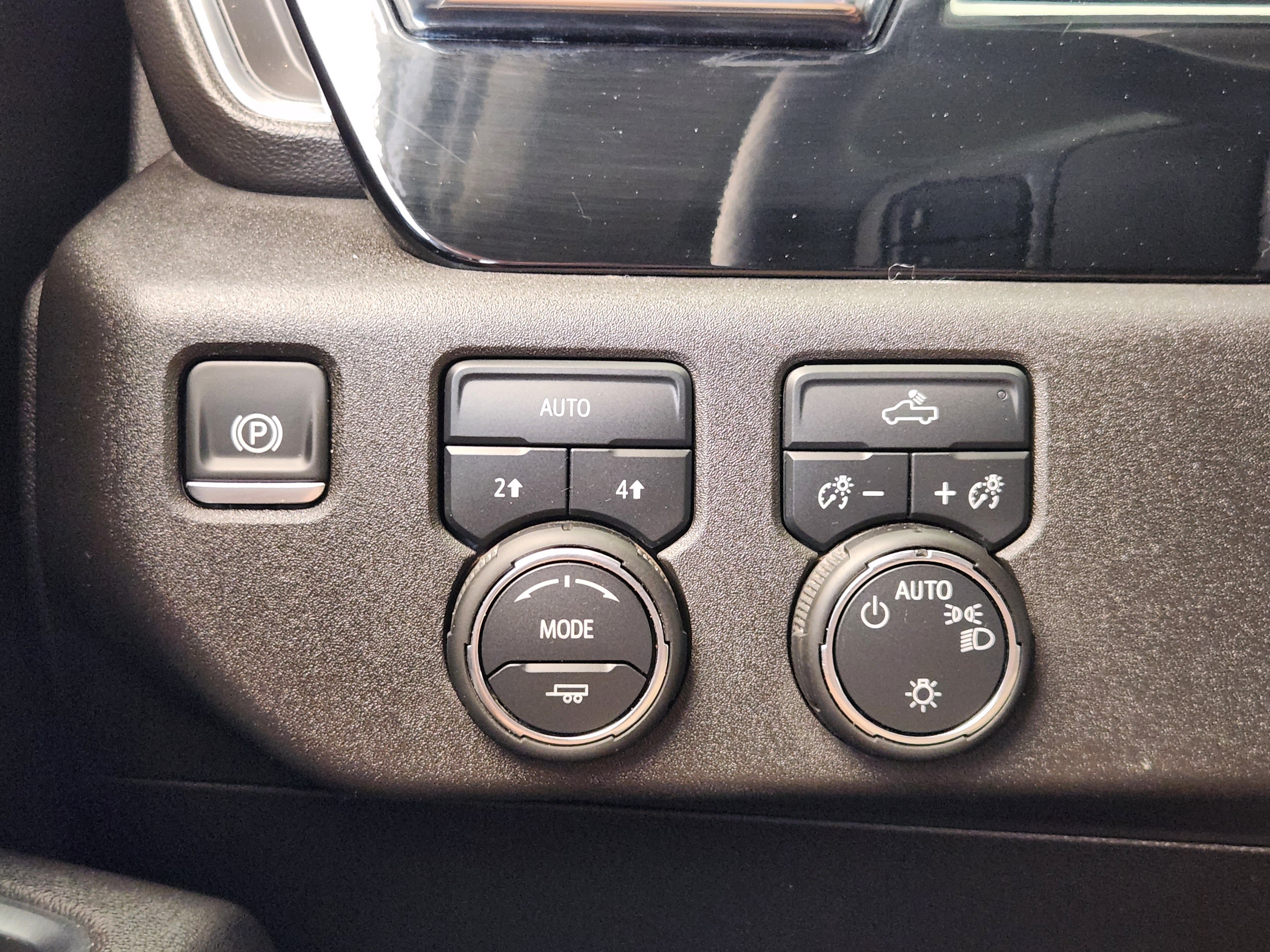 Certified 2025 Chevrolet Silverado 1500 LT AWD/4WD image 22