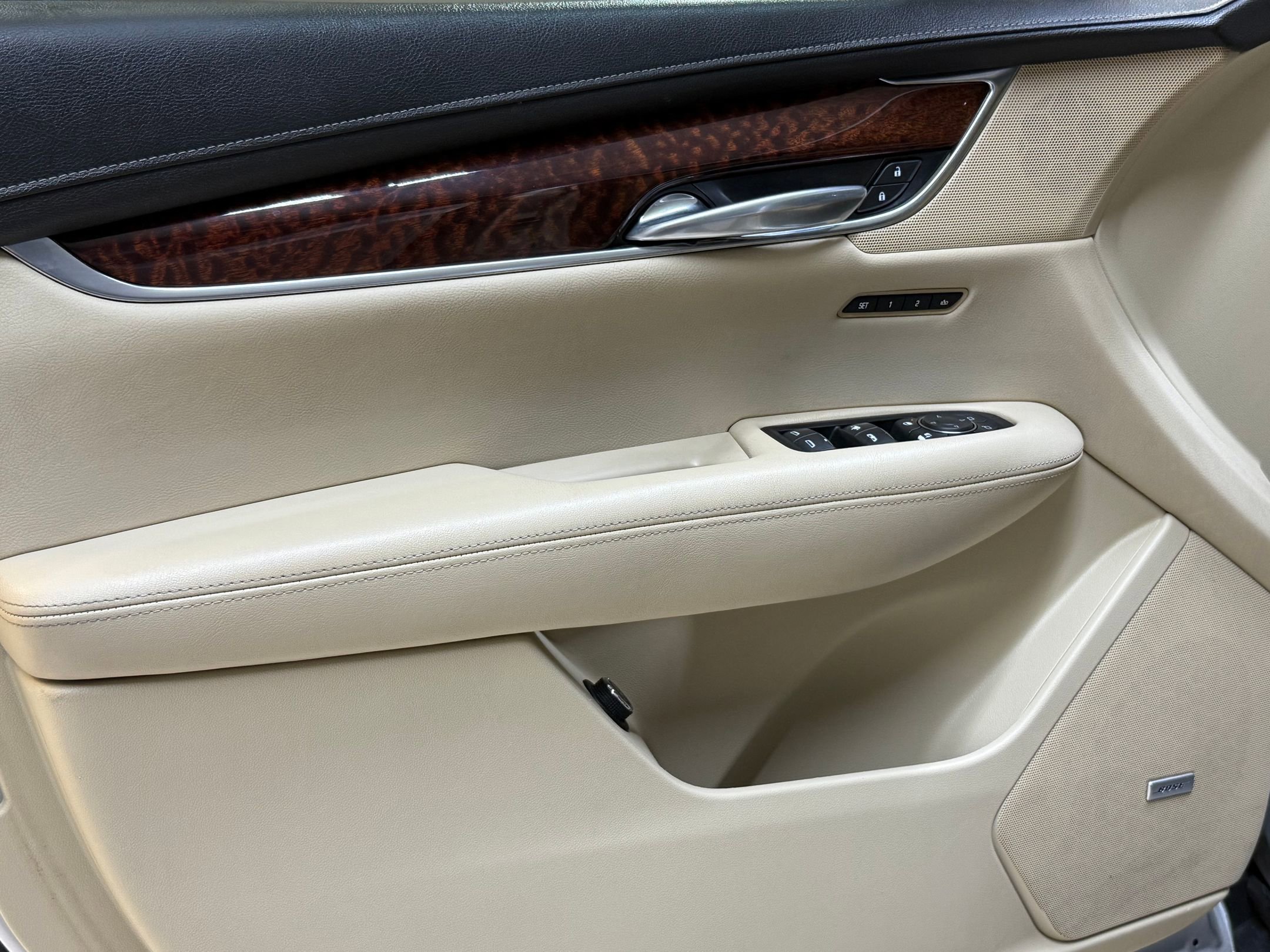 Used 2018 Cadillac XT5 Premium Luxury image 13