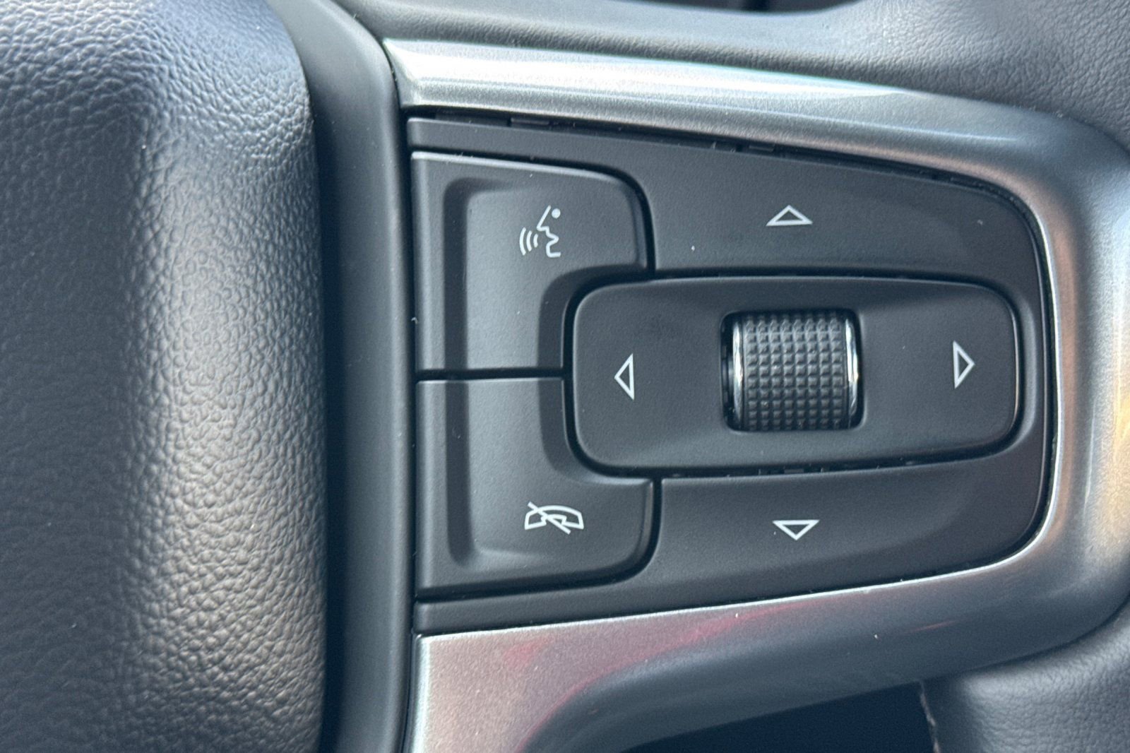 Used 2024 Chevrolet Tahoe LT image 29