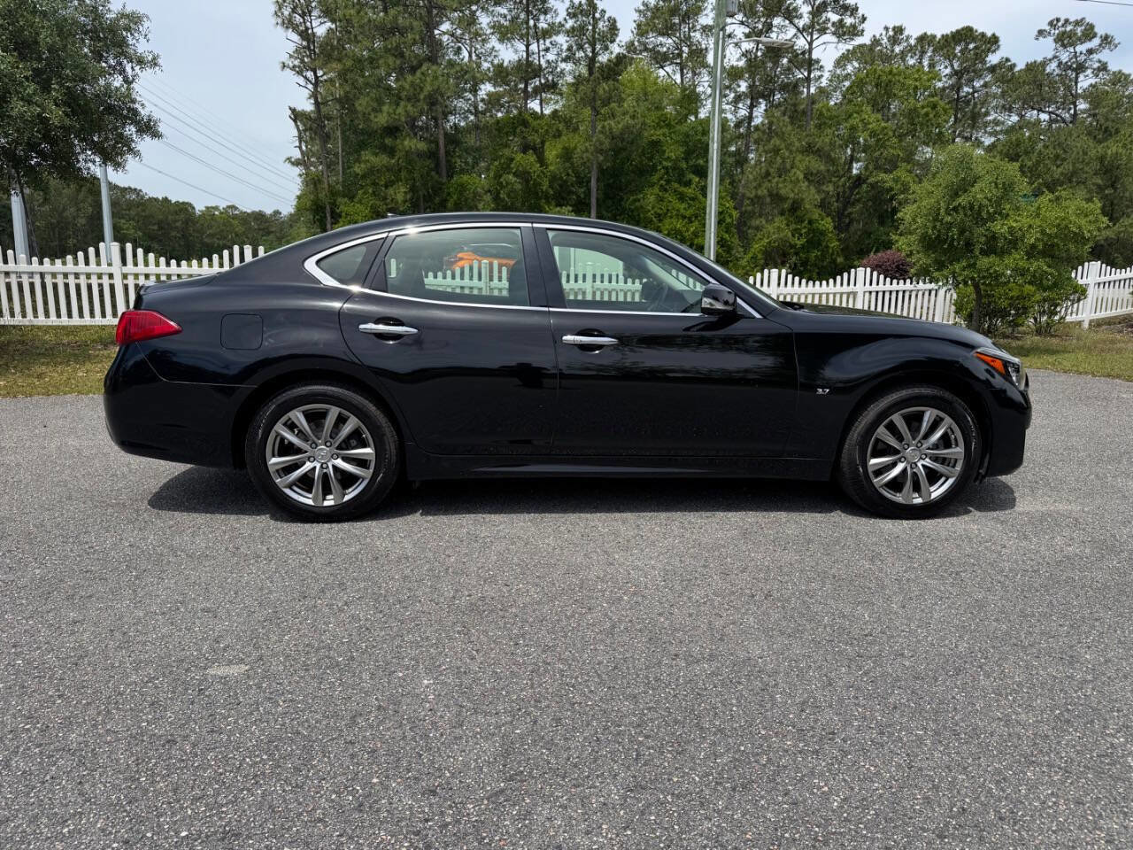 Used 2015 INFINITI Q70 3.7 AWD/4WD image 7