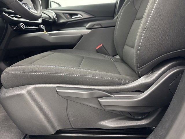 New 2026 Chevrolet Equinox EV LT image 10