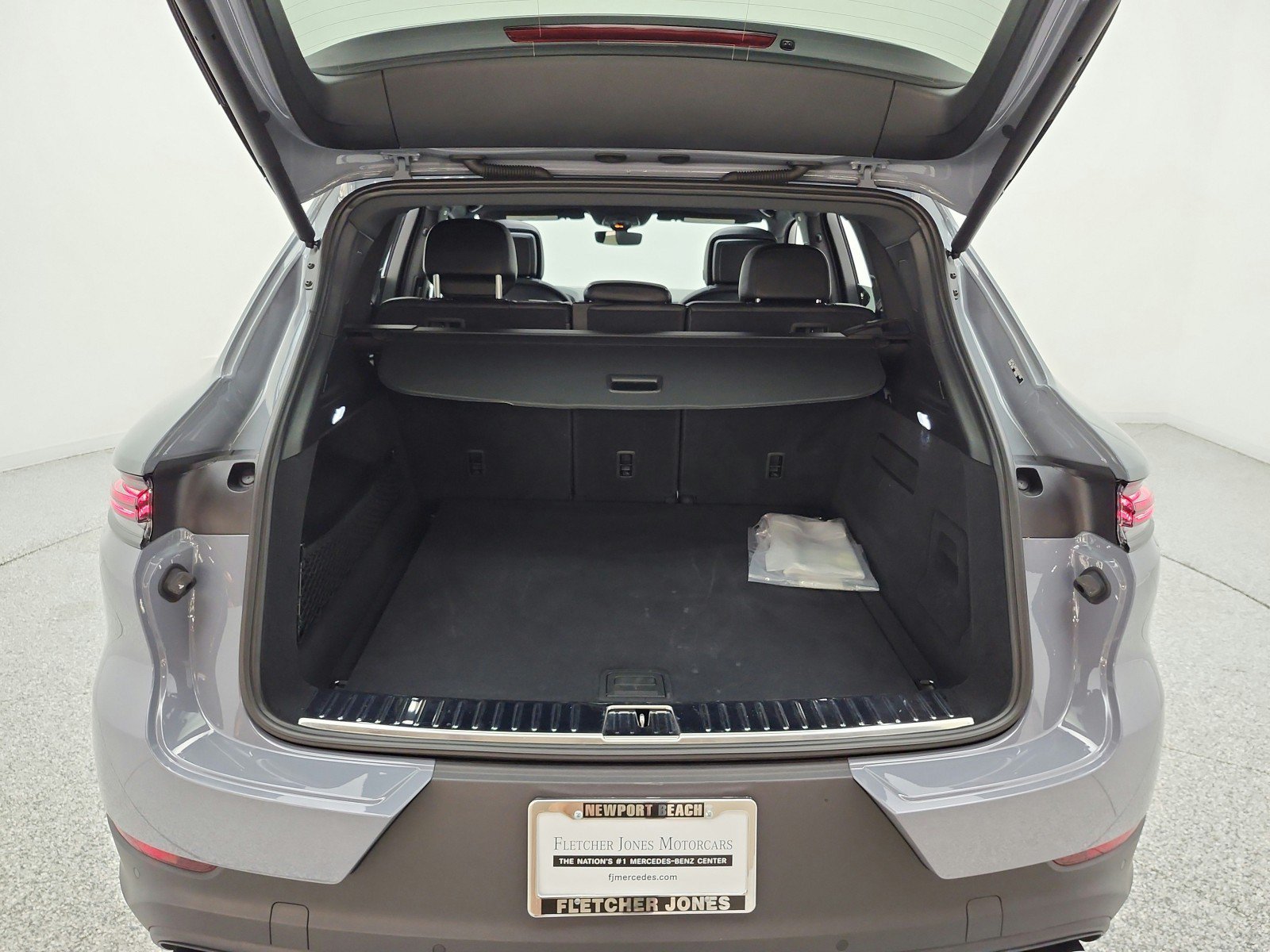 Used 2024 Porsche Cayenne S AWD/4WD image 18