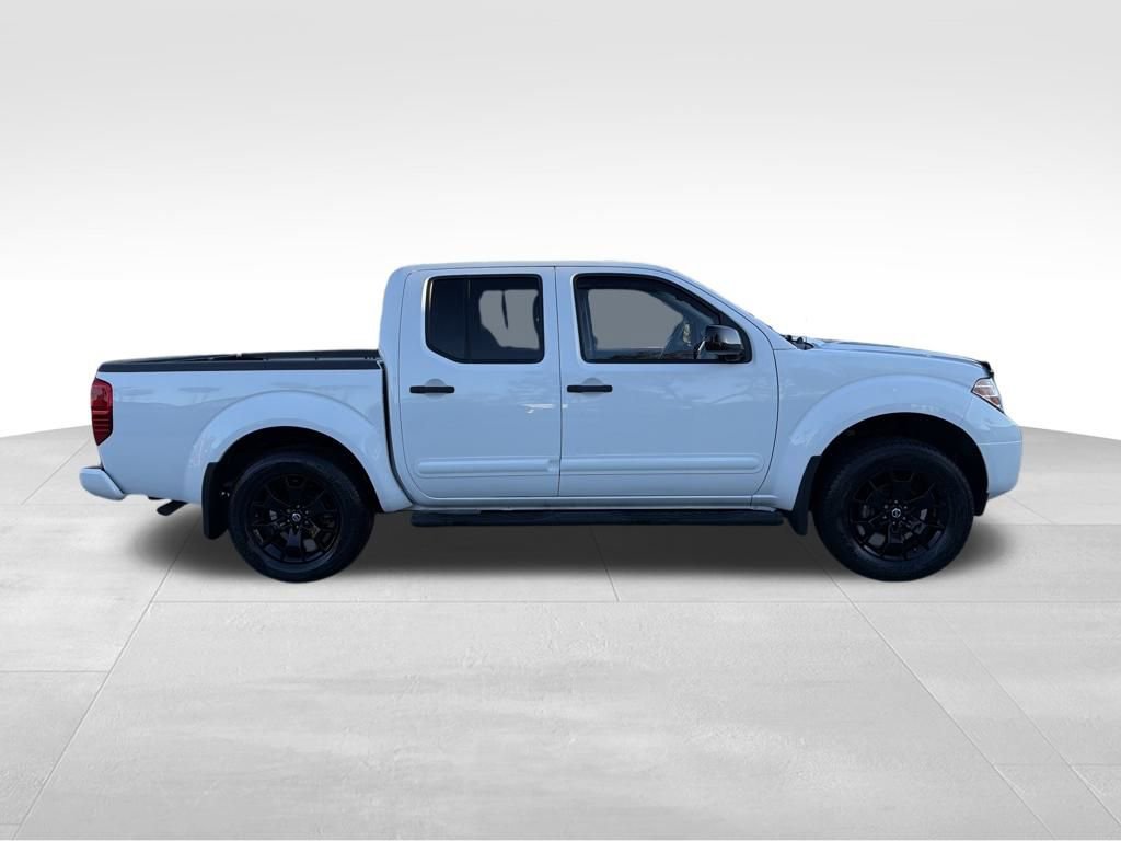 Used 2020 Nissan Frontier SV w/ Midnight Edition Floor Mats image 8