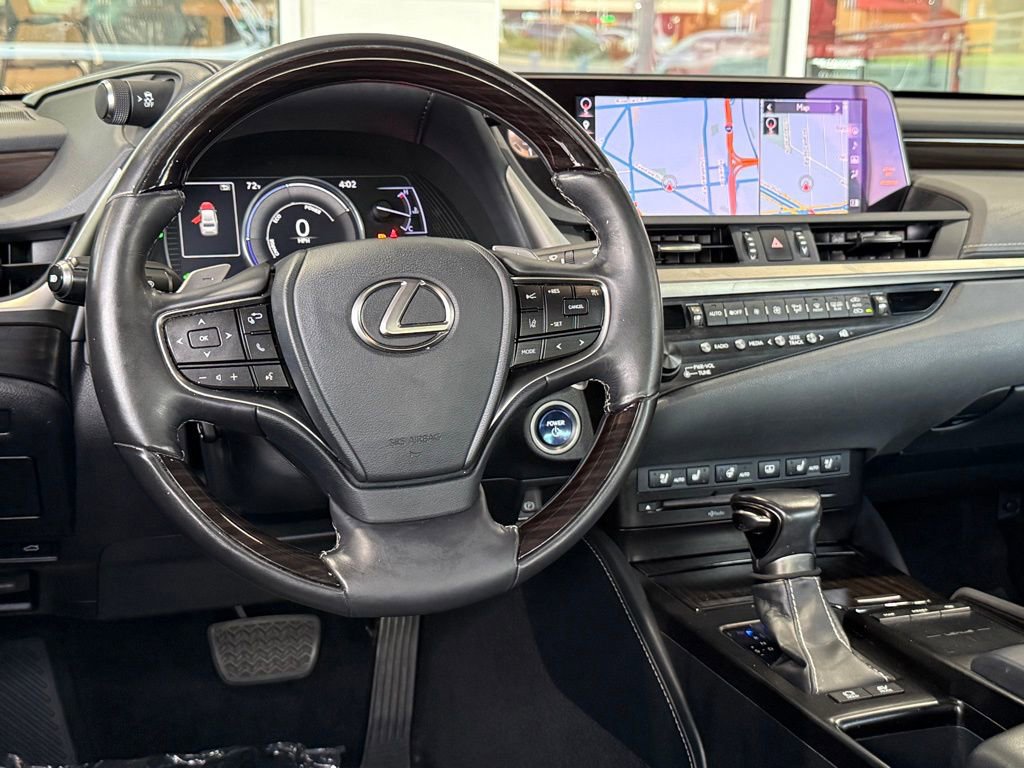 Used 2019 Lexus ES 300h 300h Luxury image 32