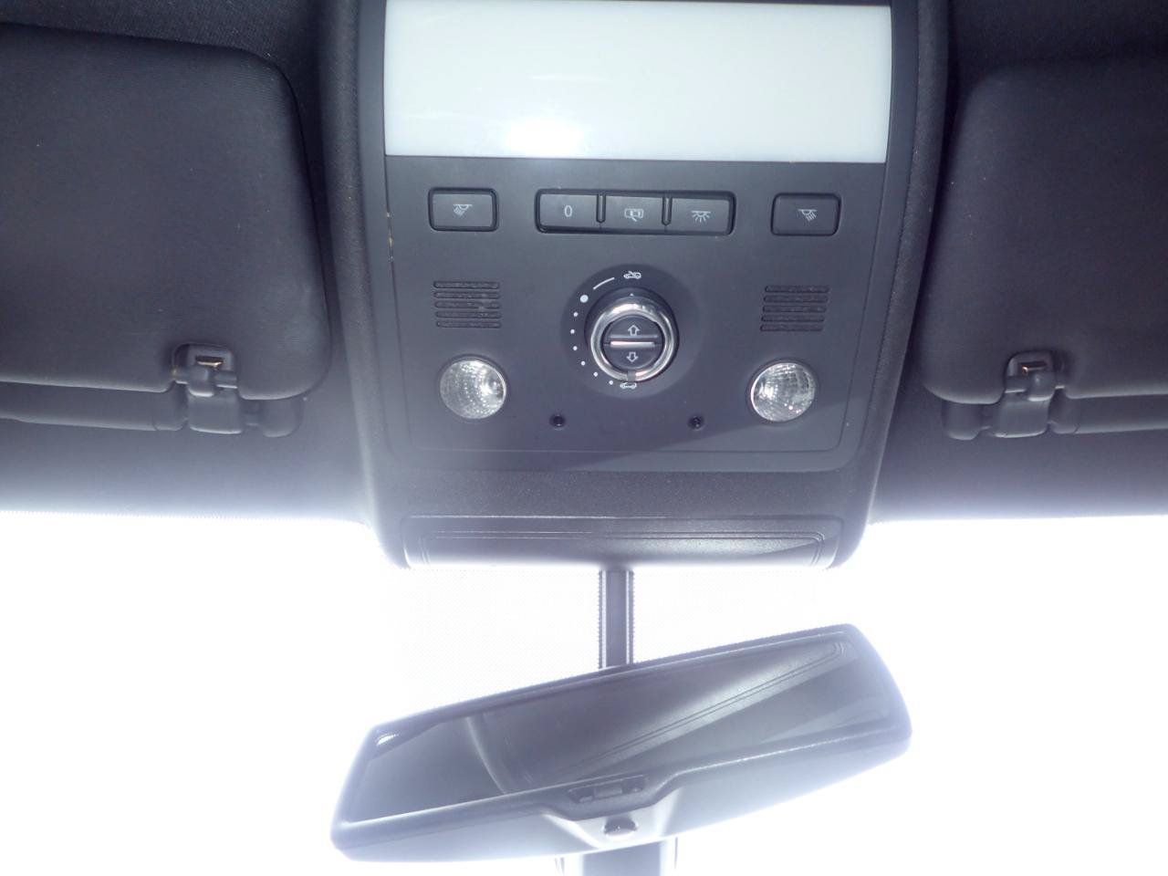 Used 2014 Volkswagen Touareg VR6 AWD/4WD image 22