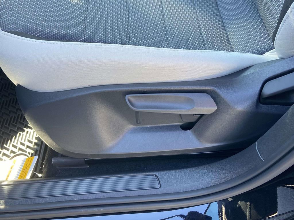 New 2026 Volkswagen Taos S FWD image 16
