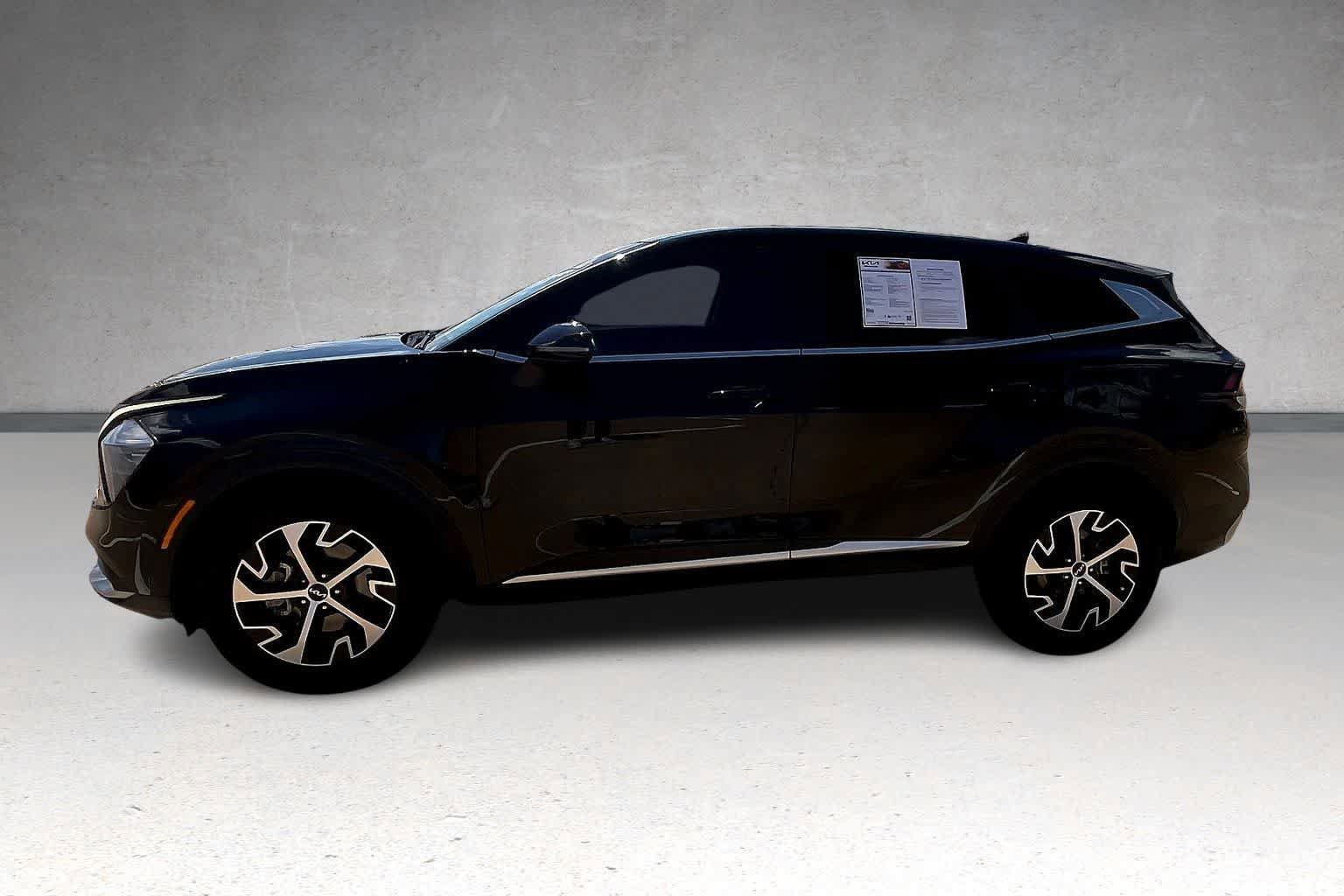 Used 2023 Kia Sportage EX FWD image 3