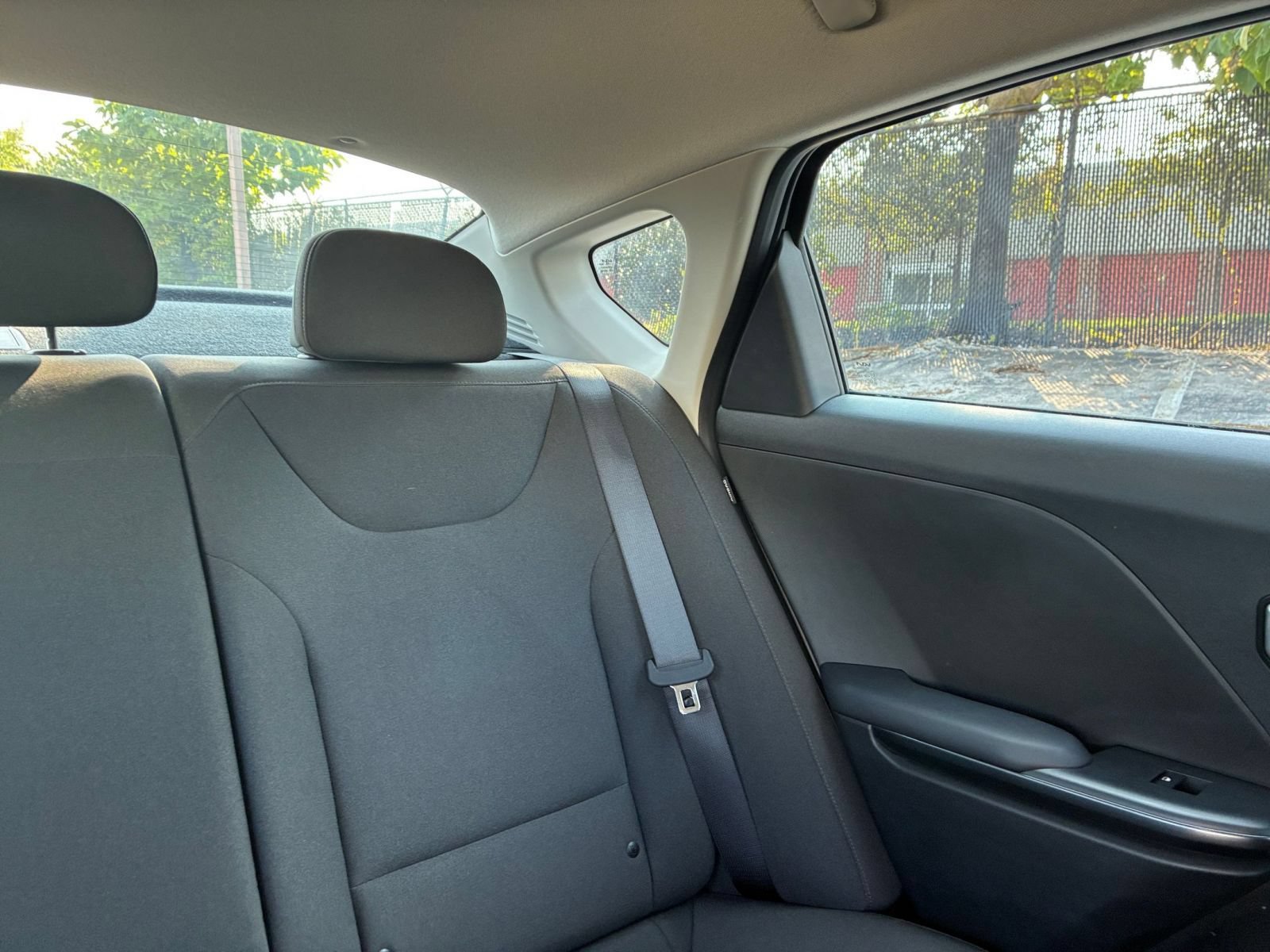 Used 2026 Kia K4 FWD image 32