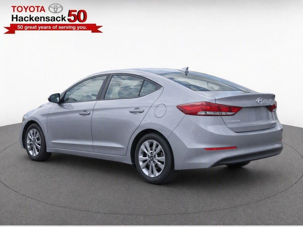 Used 2018 Hyundai Elantra SEL FWD image 3