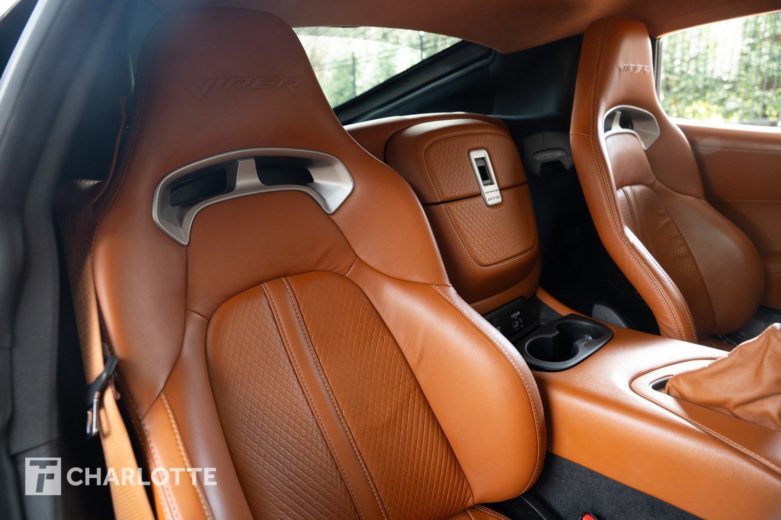 Used 2013 SRT Viper GTS w/ GTS Laguna Interior Pkg image 35