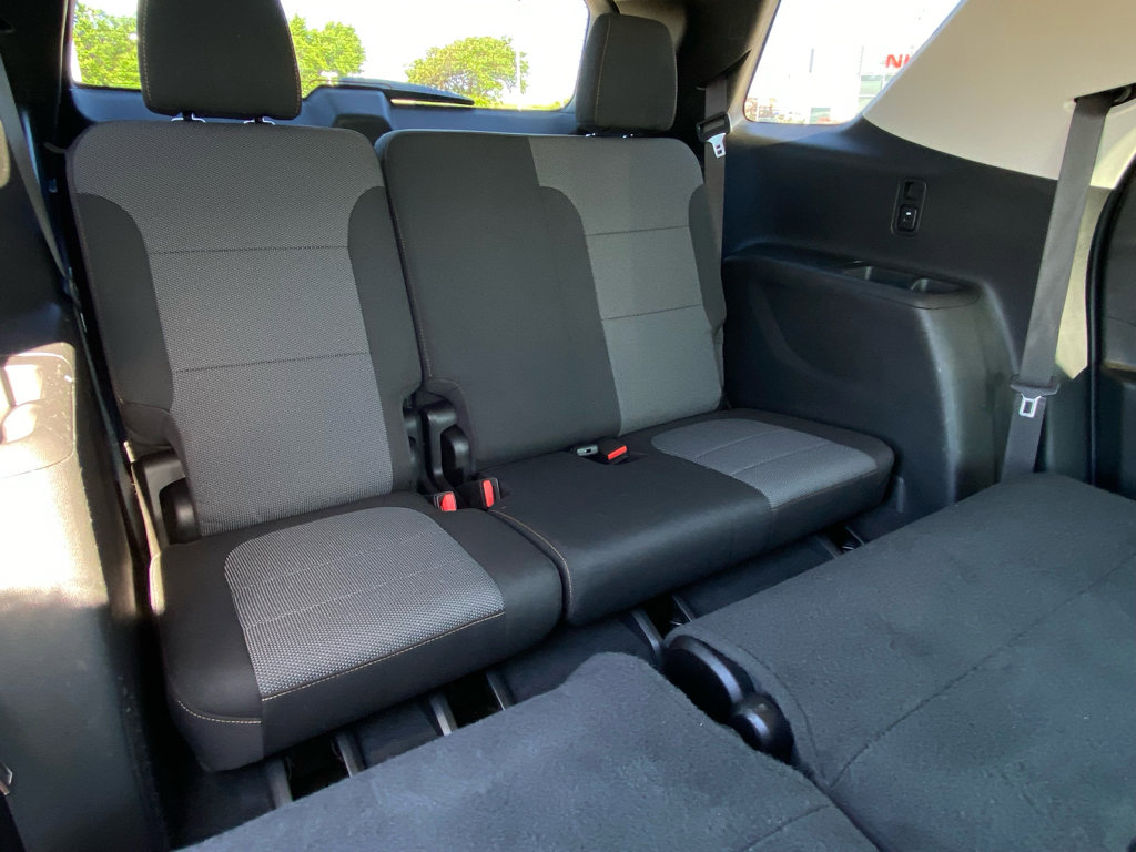 Used 2020 Chevrolet Traverse LS FWD image 17