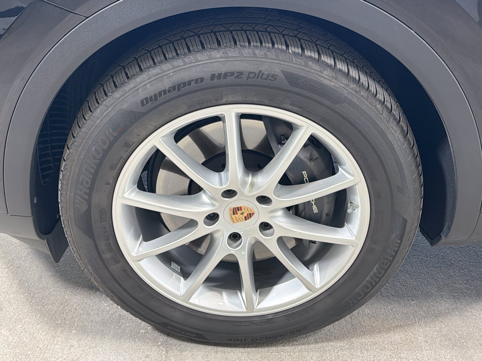 Certified 2026 Porsche Cayenne AWD/4WD image 41