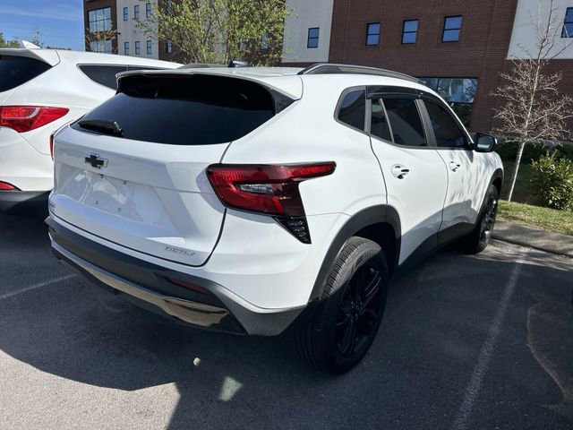 Used 2025 Chevrolet Trax ACTIV w/ Driver Confidence Package image 4