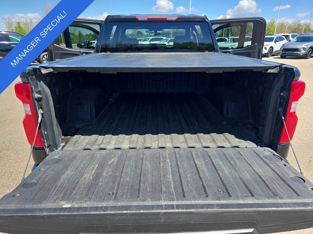 Used 2021 Chevrolet Silverado 1500 RST AWD/4WD image 13
