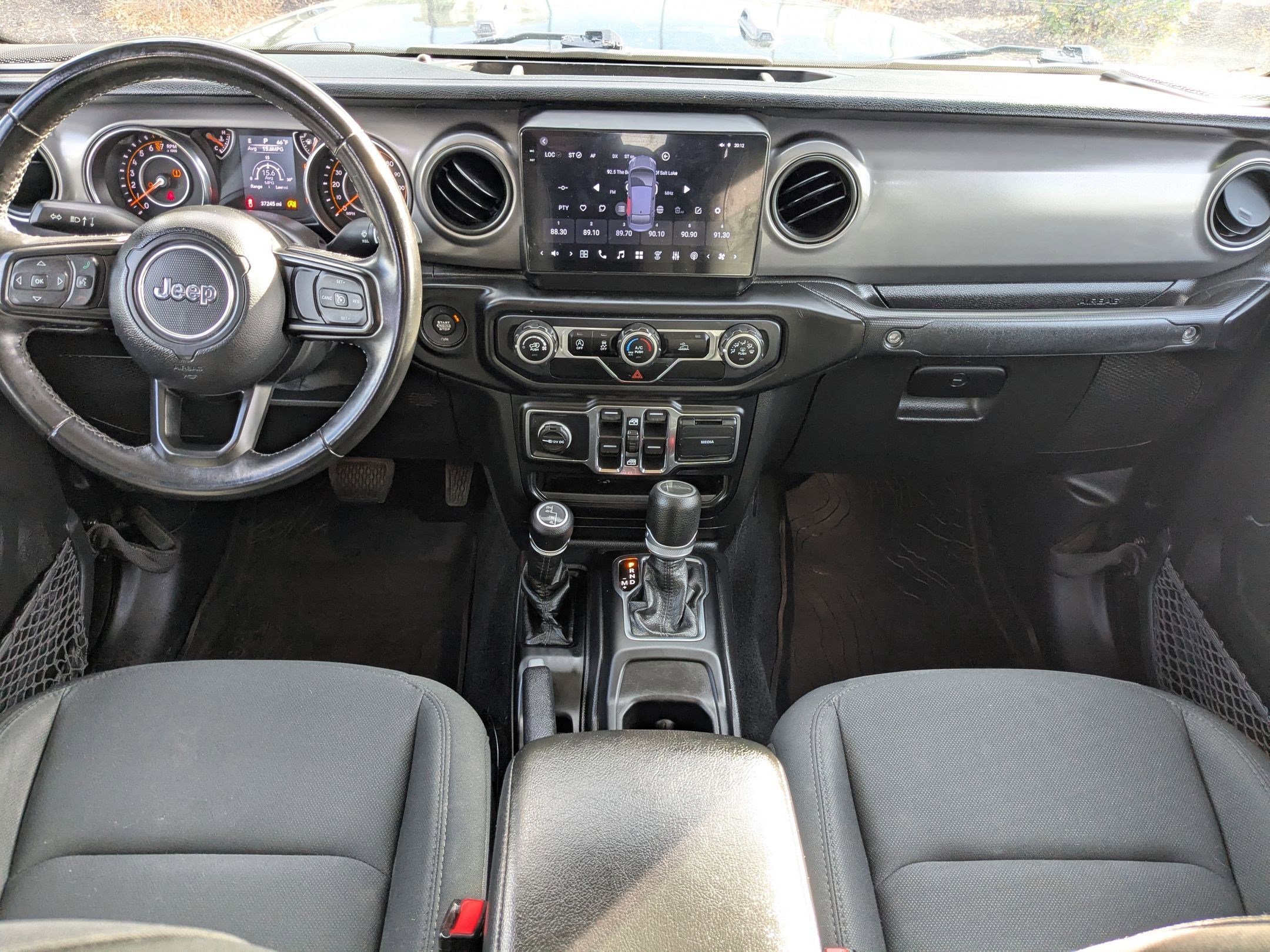 Used 2021 Jeep Gladiator Willys image 27