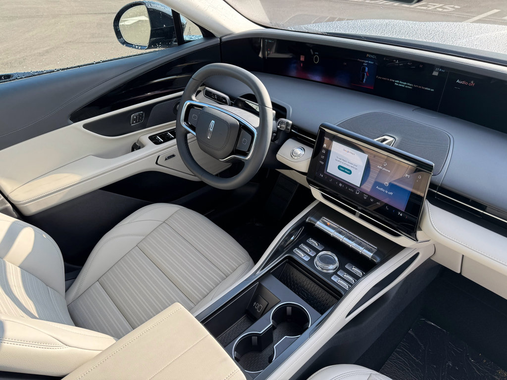 New 2026 Lincoln Nautilus Reserve w/ Jet Appearance Package image 13