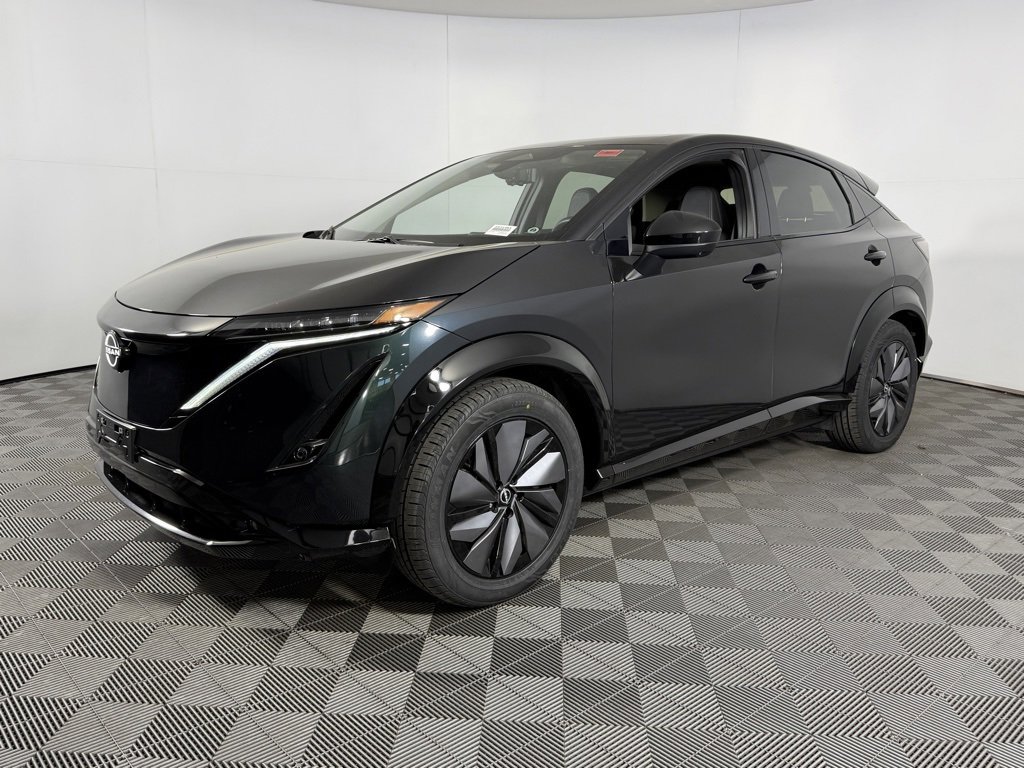 Used 2023 Nissan Ariya AWD image 3